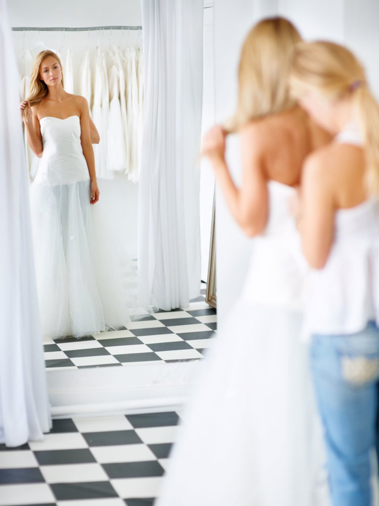Grund 9: Der Abnehmbonus Ihr wollt ein paar Kilos abnehmen? Fakt ist: Nichts wirkt so motivierend wie die Aussicht, in das wunderbare Kleid zu passen ...