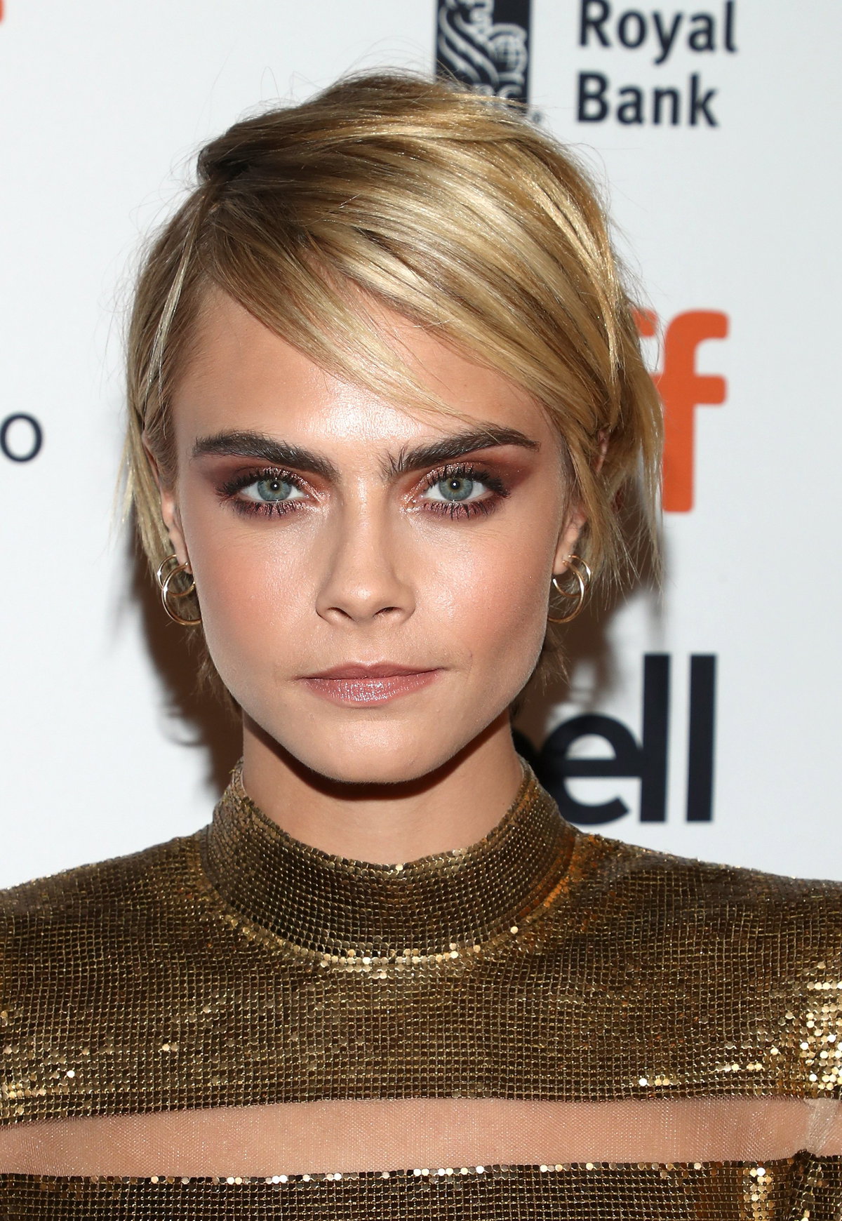 Cara Delevigne Haare
