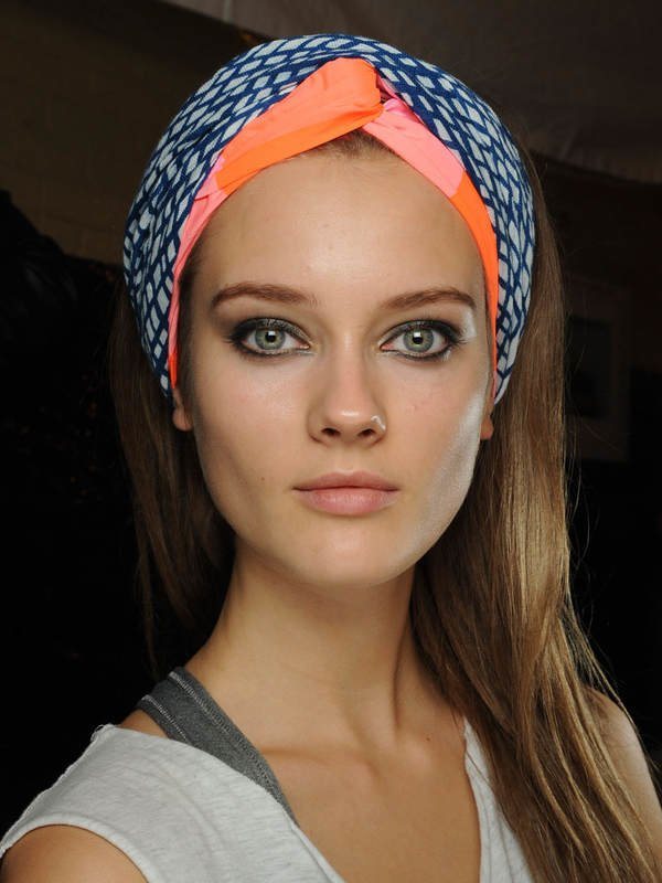 Retro-Frisuren mit Haarband