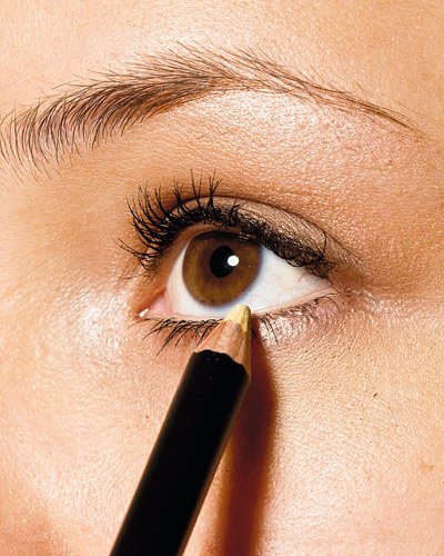 Akzente beim Augen schminken setzen