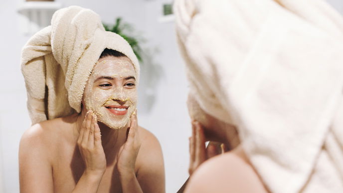 Mitesser loswerden: Mit diesem Peeling klappts!