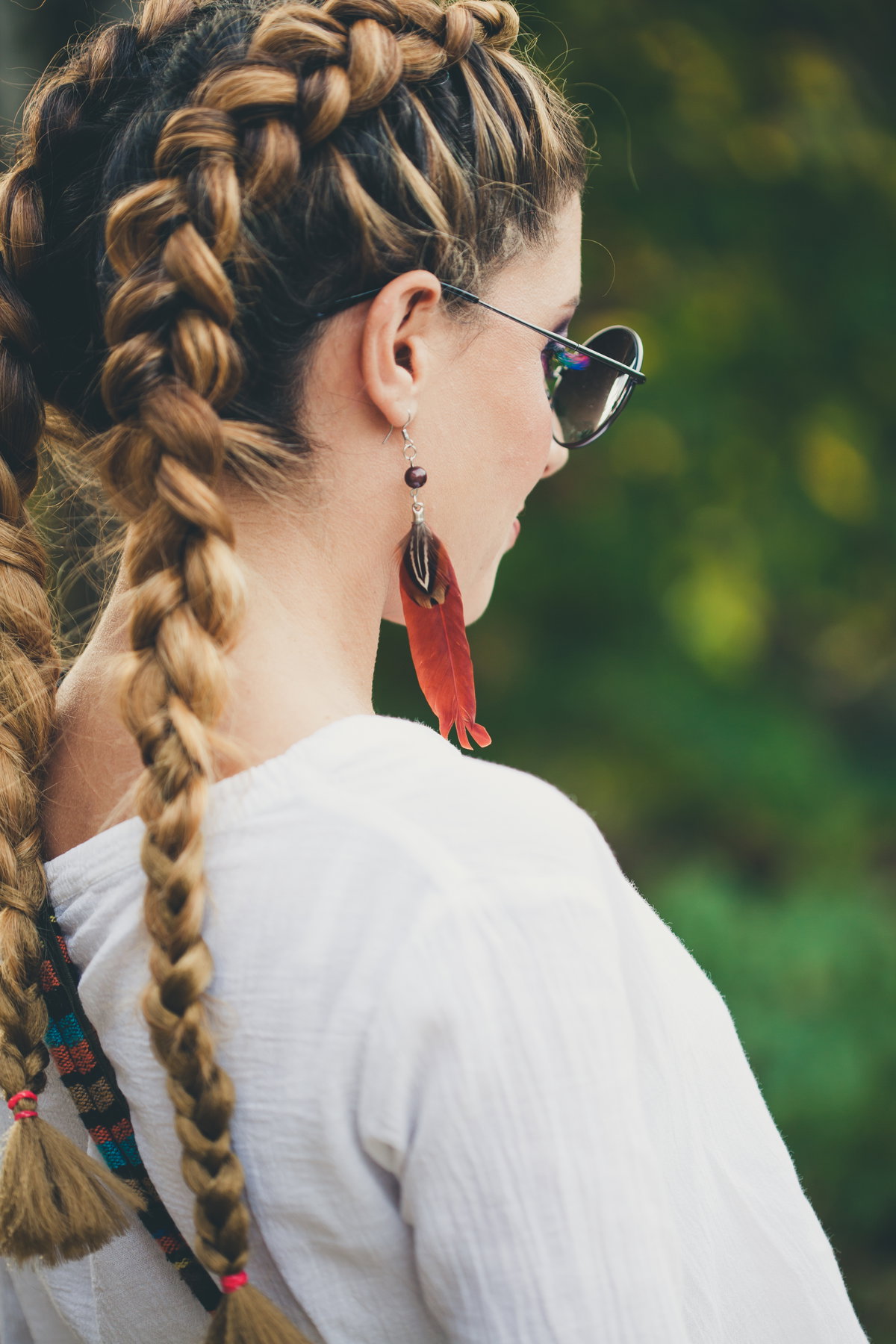 Mit Corn Rows bleiben die Haare den gesamten Tag an Ort und Stelle.