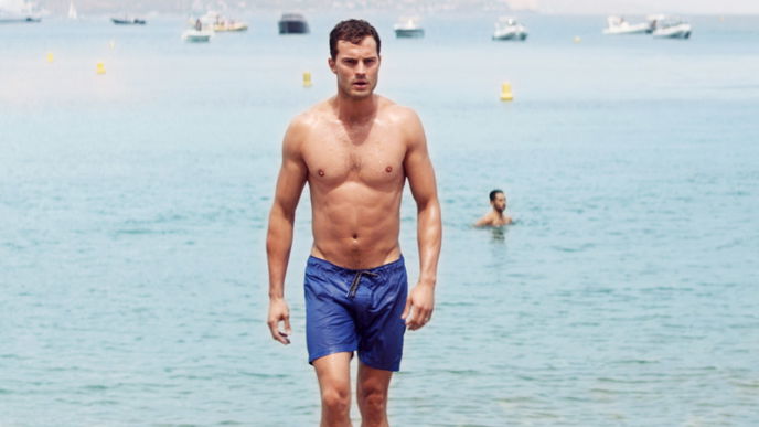 Heiße Promi-Männer am Strand: Diese Hotties können sich sehen lassen