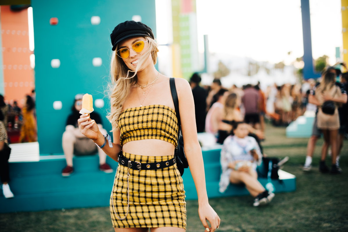 Mit einer Kopfbedeckung spart man sich stundenlanges Haarstyling. Perfekt für die mehrtägigen Festival-Strapazen.
