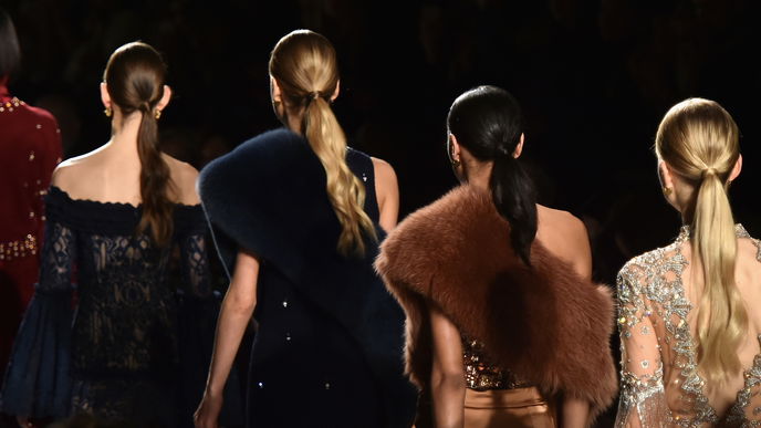 Low Ponytail: Die einfachste Frisur der Welt