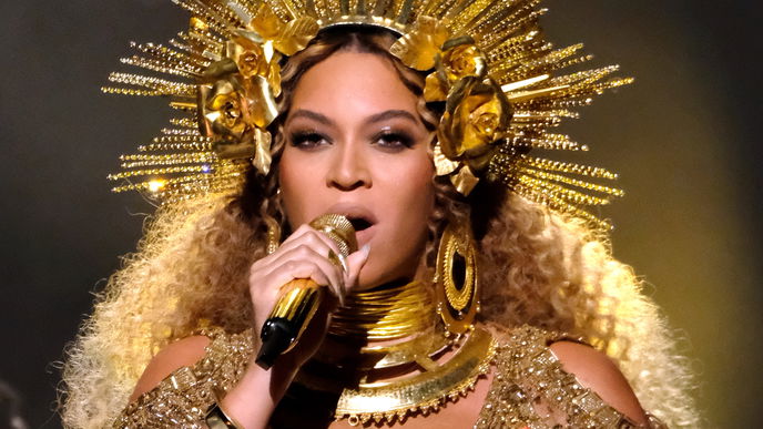 Schminken wie Beyoncé: Das perfekte Make-up für dunkle Haut!