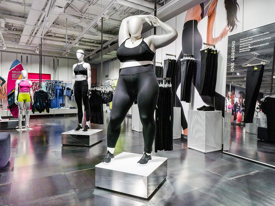 Plus-Size Schaufensterpuppen von Nike