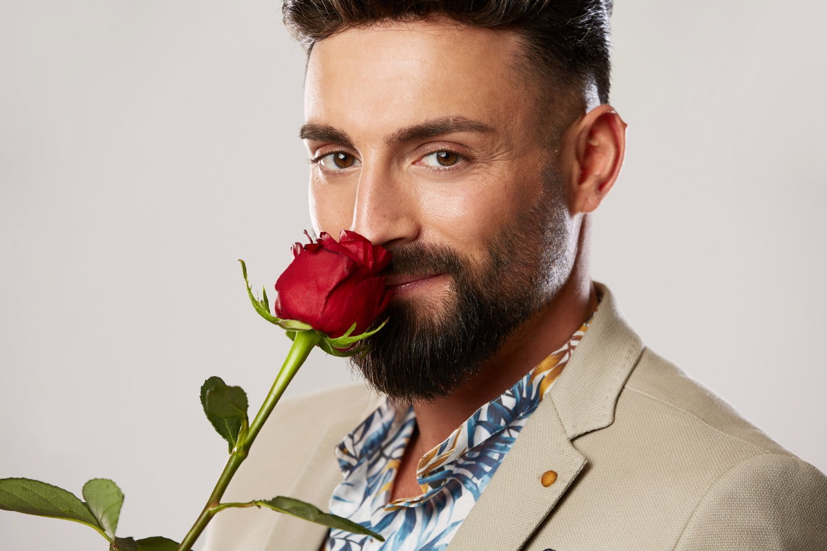 Fabiano (29): „Es ist mir sehr wichtig, dass ich gepflegt aussehe.“ Der Gebietsleiter aus Gondelsheim hält von One Night Stands gar nichts und will Gerda mit seinem italienischen Charme erobern. Instagram: fabianocarrozzo