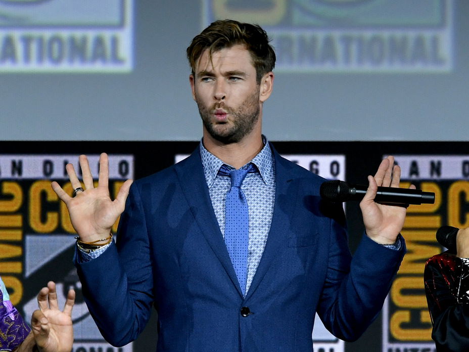 chris hemsworth comic con