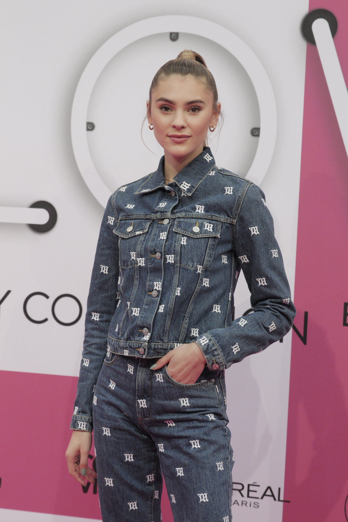 Stefanie Giesinger Jeans Look