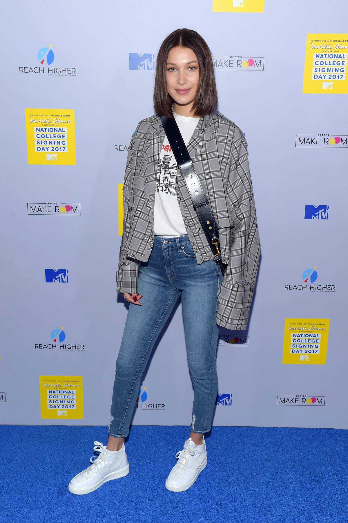 bella hadid jeans