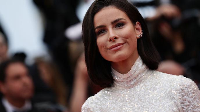 Lena Meyer Landrut postet Schockfoto mit Maulkorb und irritiert sogar ihre Fans!