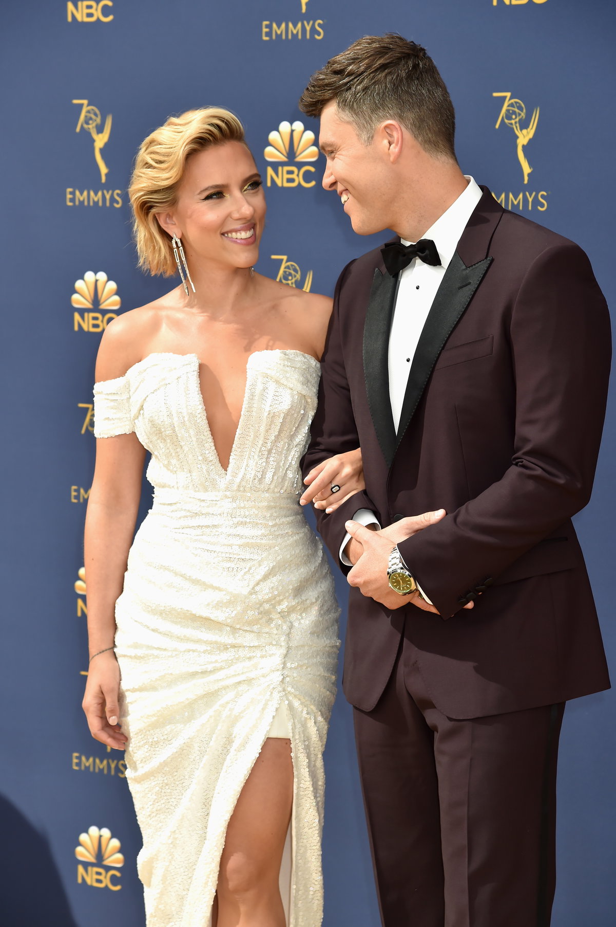 Scarlett Johansson und Colin Jost bei Emmy Verleihung