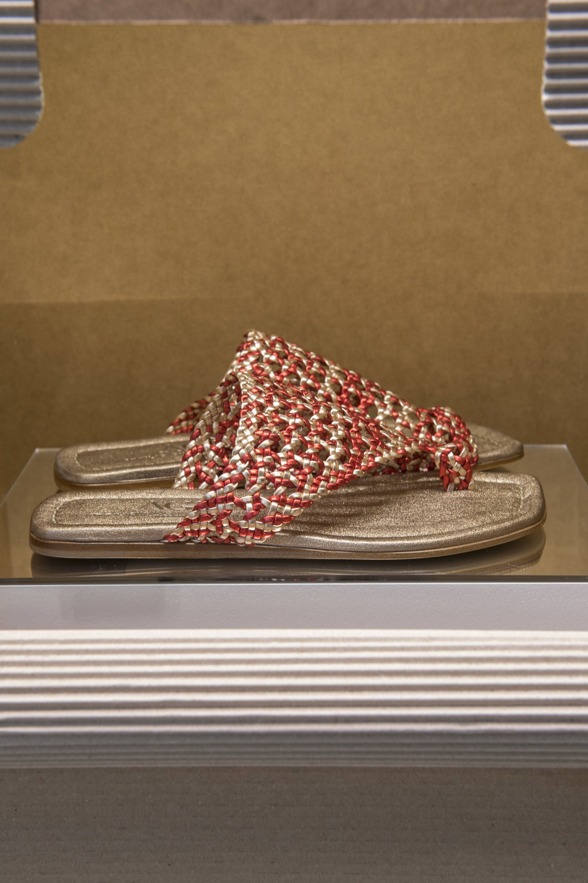Square Toe Flops Bast