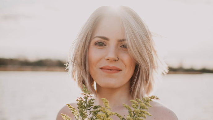 Anti Aging ab 30: Hyaluronkapseln wirken noch effektiver als Cremes und Seren!