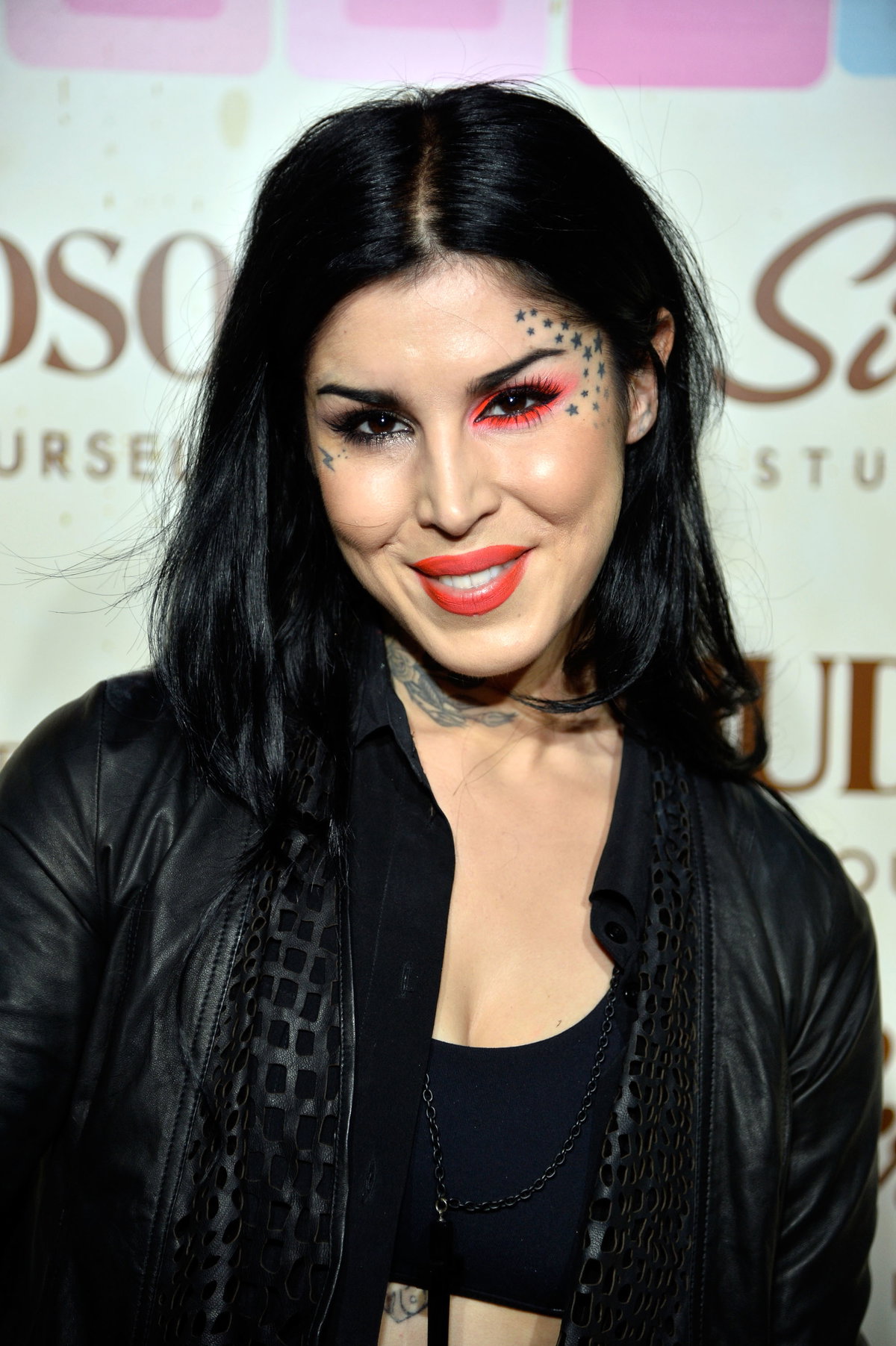 Kat von D Gesichtstattoo