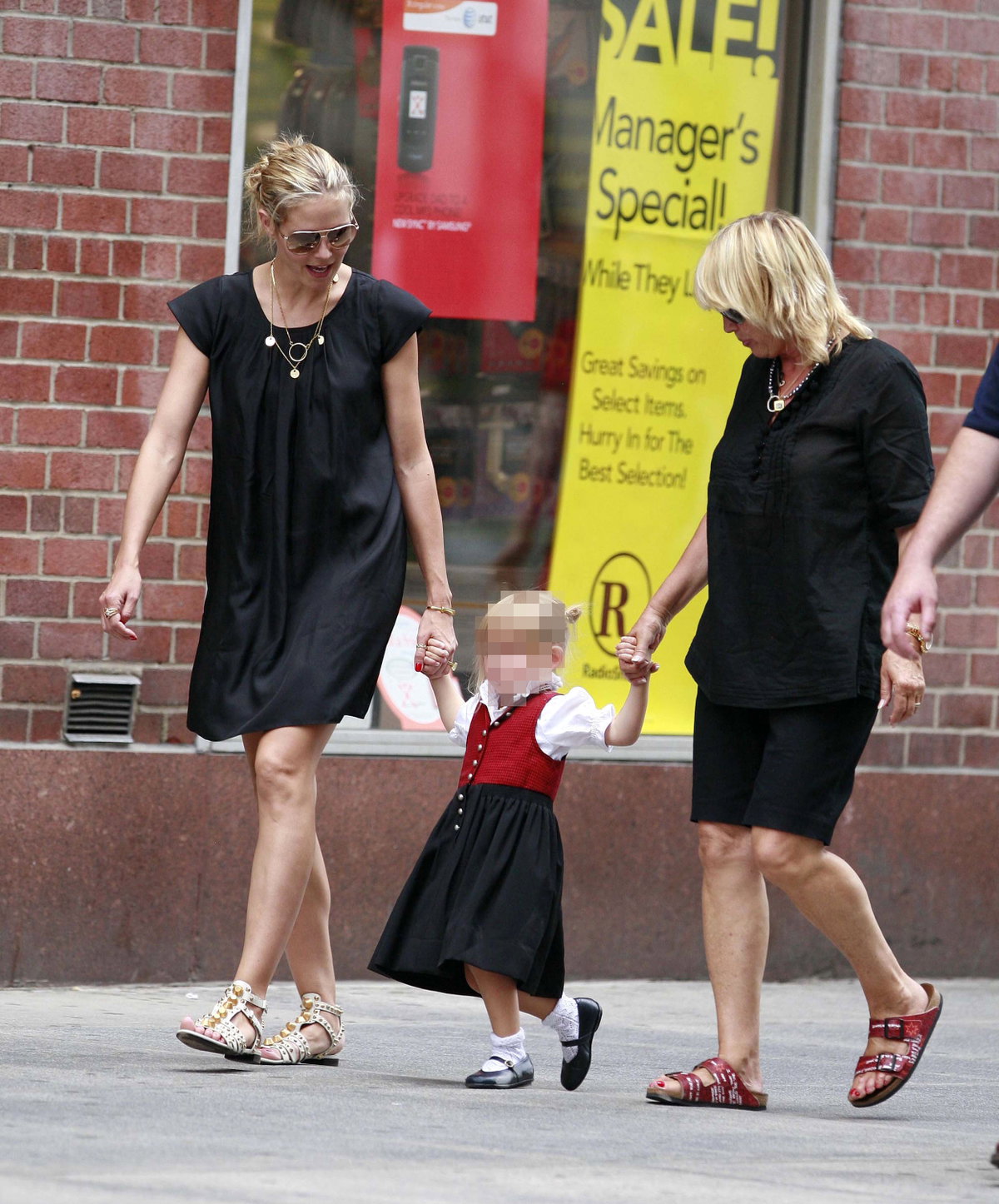 Leni Klum mit Oma und Mama