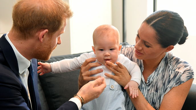Royals: Baby Archie reicht Klage vor Gericht ein