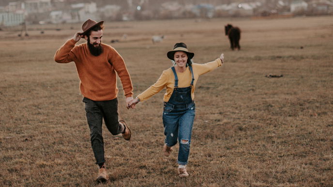 Laut Horoskop: Diese drei Sternzeichen sind die besten Partnerinnen
