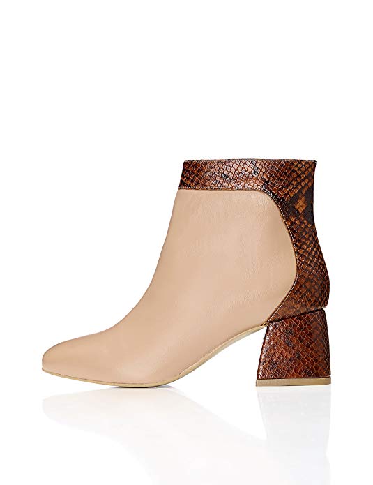 Stiefelette in Schlangenleder-Optik