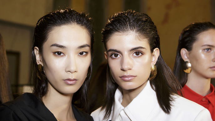 Haarfarben-Trends im Herbst - Diese Töne stehen jeder Frau!