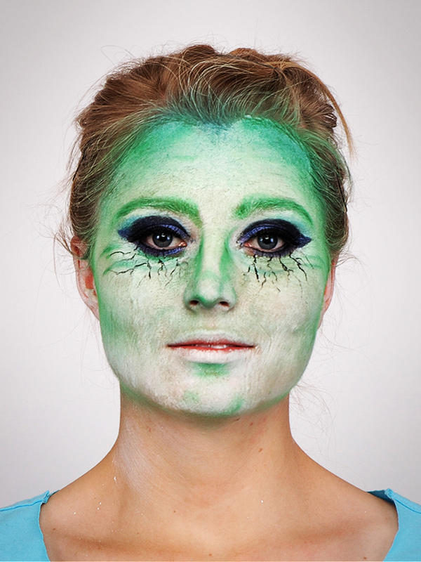 halloween make up hexe adern