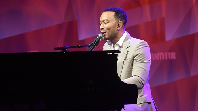 Vergewaltigungs Lyrics: John Legend ändert Text von „Baby It‘s Cold Outside“ 