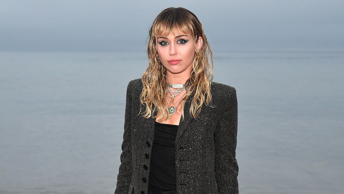 Miley Cyrus setzt auf diese trendige Haarfarbe