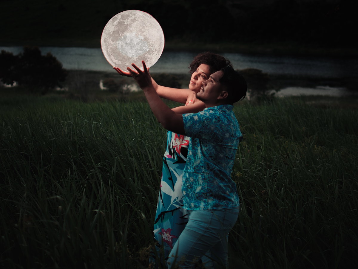 So intensiv beeinflusst der Vollmond am Sonntag deine Beziehungen