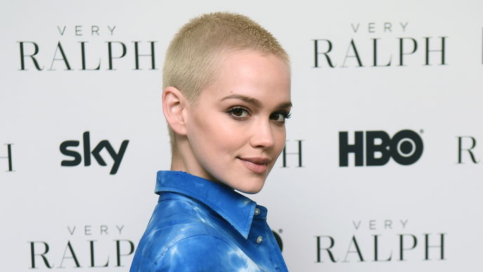 Emilia Schüle: So sehr hat sich die Schauspielerin über die Jahre verändert!