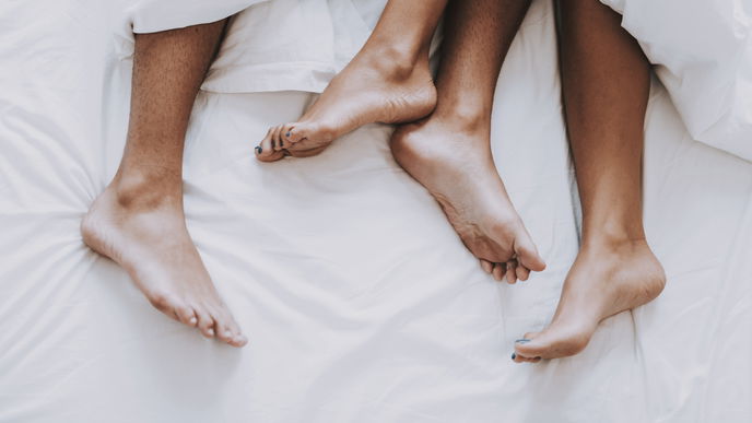 Darauf steht er im Bett - laut seines Sternzeichens!