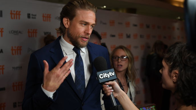 Charlie Hunnam: Hat der Schauspieler eine Freundin?