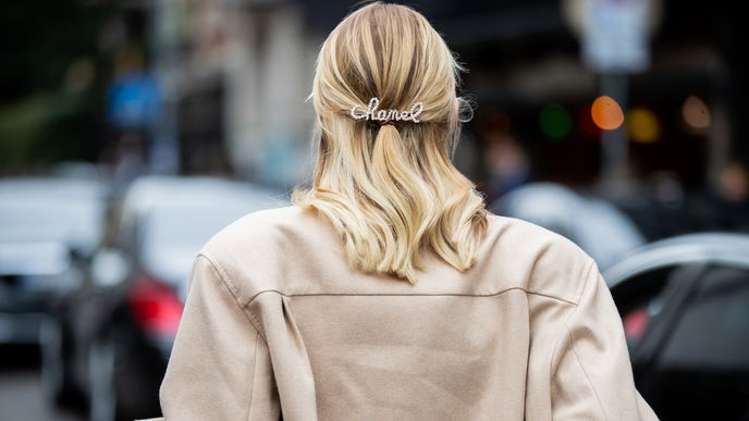 Wenig Zeit? Diese schnellen Frisuren brauchen nur 5 Minuten! 