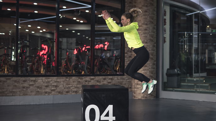 Mit dieser Sportleggings motiviert ihr euch fürs Sportziel 2020! 