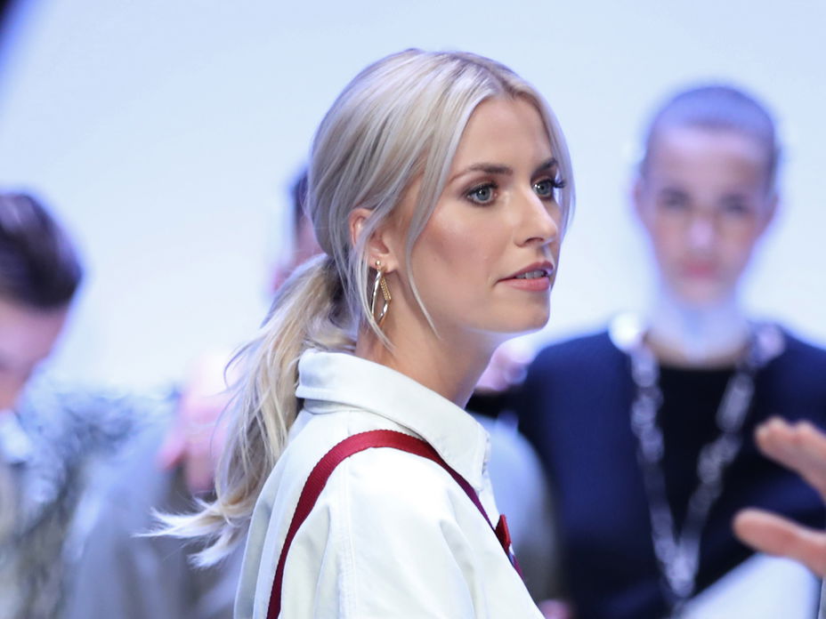 Nach Bekanntgabe ihrer Schwangerschaft, muss sich Lena Gercke auf Instagram fiesen Kommentaren stellen.