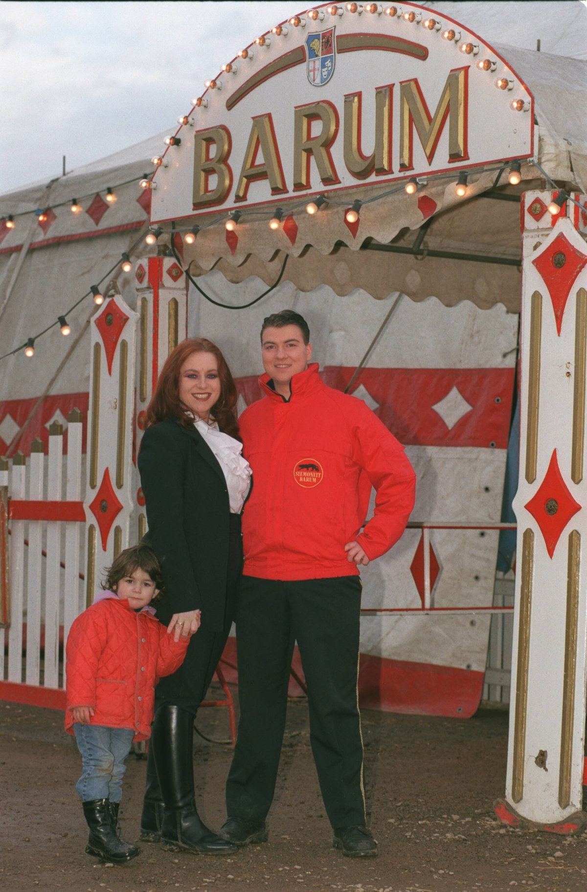 Rebecca Siemoneit-Barum circus barum