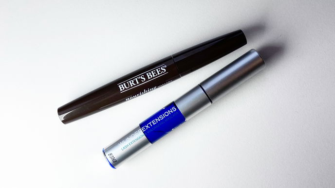 Mascara Test: Wir vergleichen zwei pflegende Bestseller-Mascaras