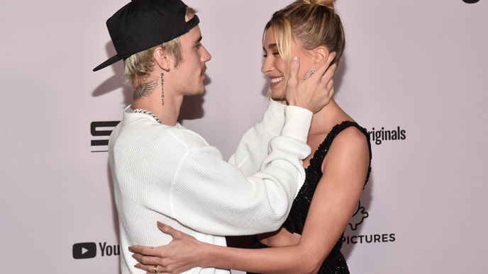 Justin Bieber und Hailey Bieber teilen bisher ungesehenes Hochzeitsfoto