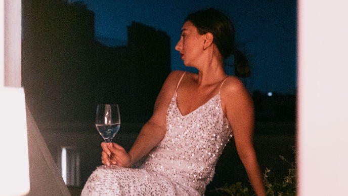 Wenn ihr dieses Kleid am Valentinstag tragt, bringt ihr euer Date um den Verstand