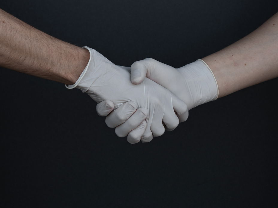 Handschuhe benutzen in der Corona-Krise