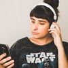 Drei Podcasts über Dating und Liebe, die super gegen Langeweile helfen!