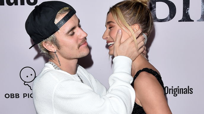 Gegen Pickel: Diesen Cleanser benutzen Hailey und Justin Bieber für eine reine Haut!