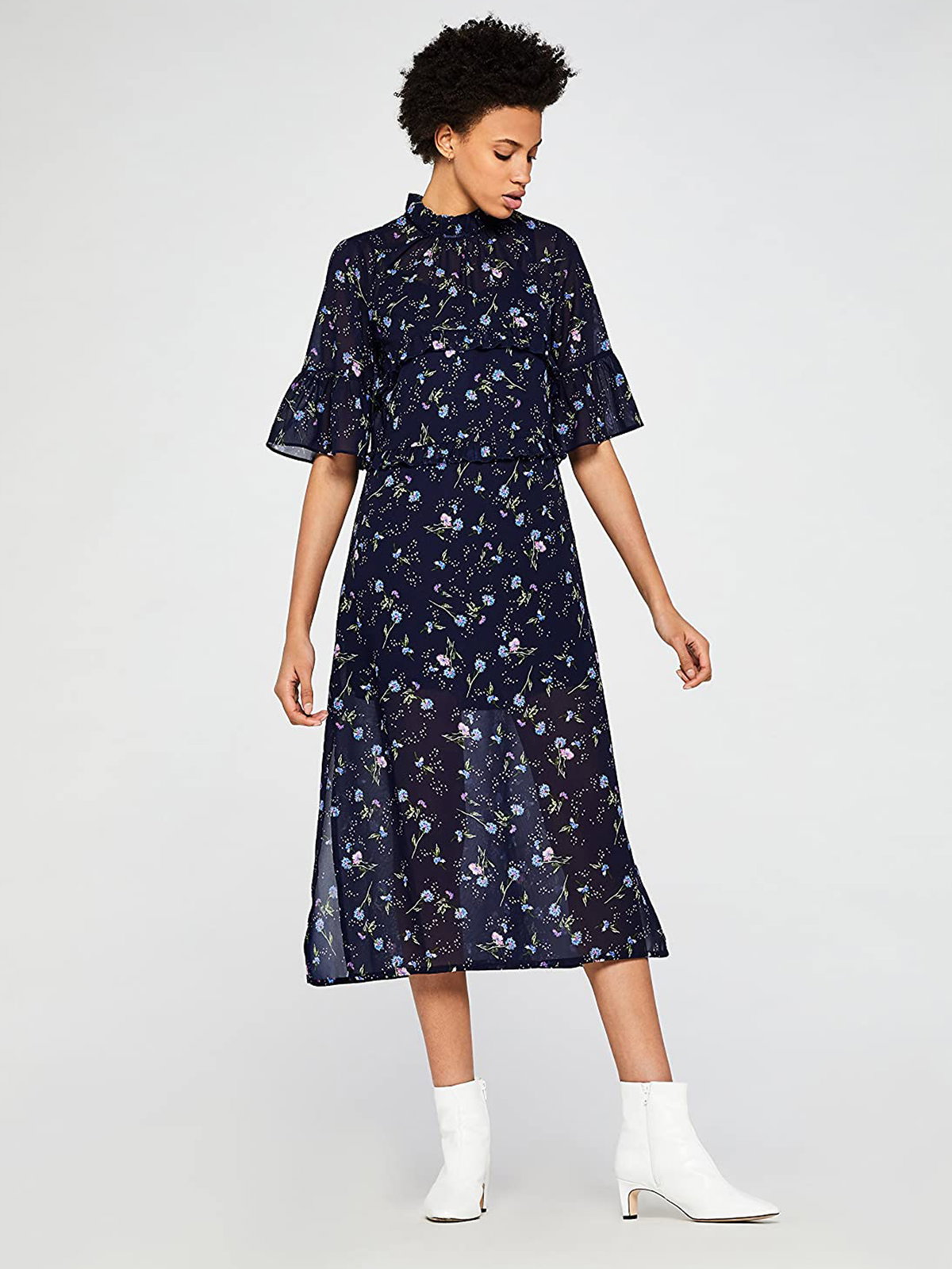 Dunkelblaues Blumenkleid