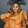 Deswegen entfernte Chrissy Teigen ihre Brustimplantate