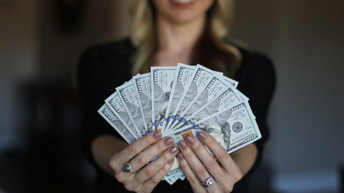 Richtig sparen: Mit diesen 5 Tipps hast du am Monatsende immer genug Geld übrig