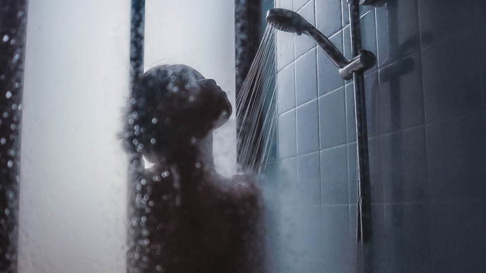 Mit diesen Stellungen wird Sex in der Dusche einzigartig!
