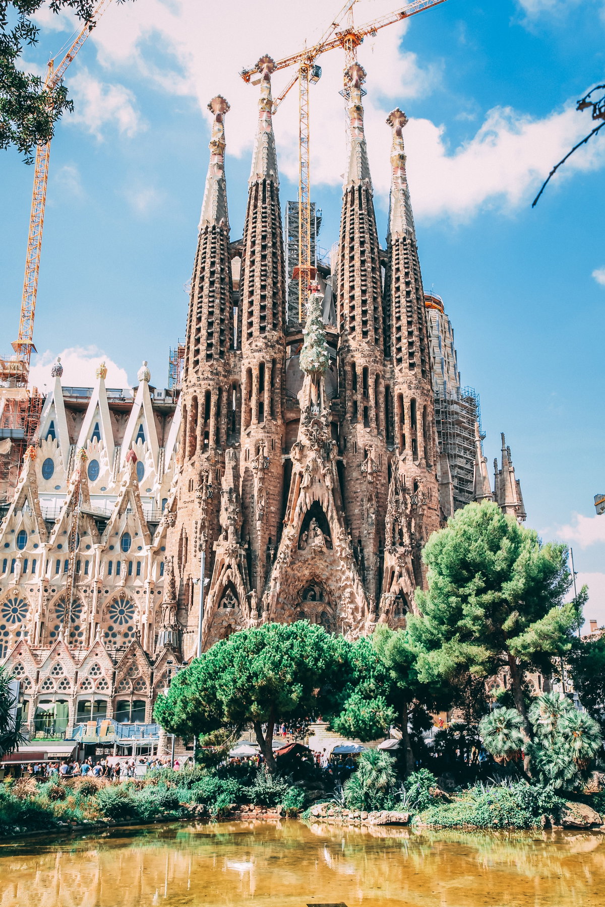 Spanien
