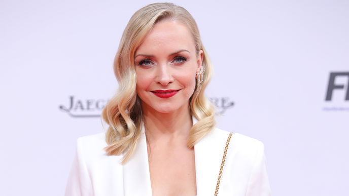 Janin Ullmann: Was geht zwischen der Moderatorin und Neymar?