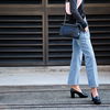 In vs. Out: Diese Jeanshosen tragen wir diesen Sommer – und diese nicht mehr