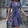 Mode-Trend im Sommer: "Classic Blue" tragen wir im Sommer